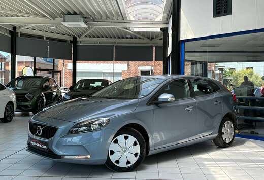 Volvo V40 2.0 *GPS * PDC * 1ER PROP * CARNET *