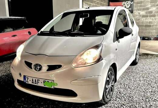 Toyota 1.0i VVT-i