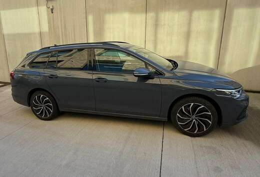 Volkswagen Golf Variant 1.0 eTSI OPF DSG Life