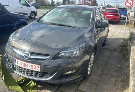 Opel Astra 1.6 CDTi ecoFLEX Cosmo
