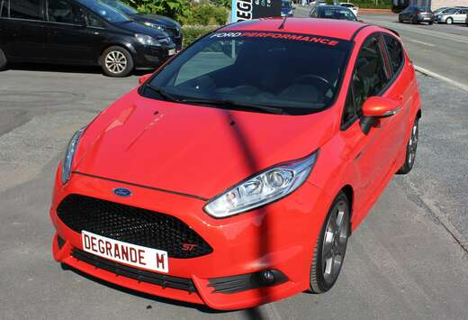 Ford Fiesta ST2 1.6 EcoBoost 182PK in nieuwstaat