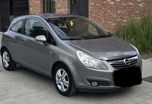 Opel 1.2 Cosmo