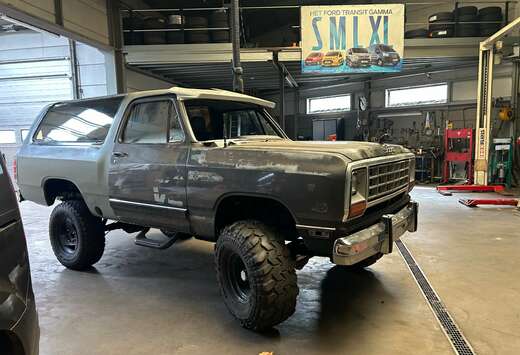 Dodge Ramcharger