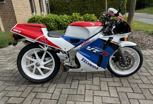 Honda NC30