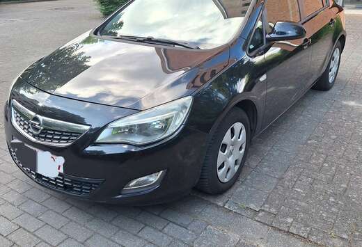 Opel GTC 1.6 Innovation