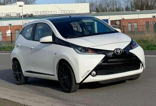 Toyota Aygo 1.0i VVT-i x-play
