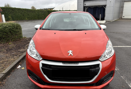 Peugeot 208 1.2i PureTech Like