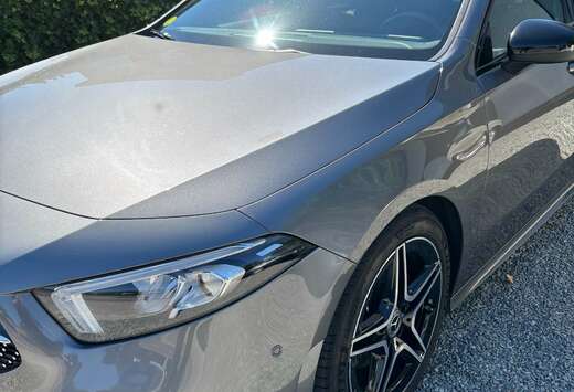 Mercedes-Benz A 180 d AMG Line