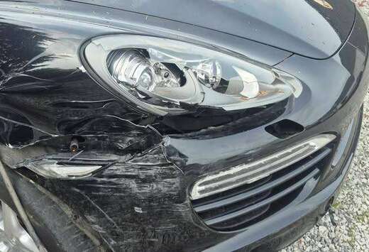 Porsche +32495 94 87 14 ** Accienté BIEN LIRE annonc ...