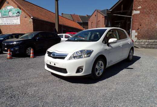 Toyota Auris HEV 1.8i HSD Luna CVT