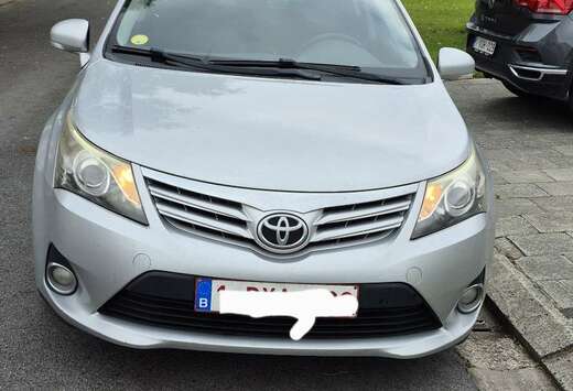 Toyota Avensis 2.2 D-4D Executive