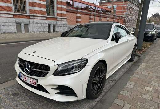 Mercedes-Benz Coupé Amg Line Configuration Blanc Sur ...