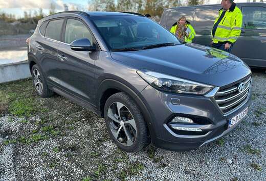 Hyundai 2016/ aut/ full option/!!! bruit moteur!!!!