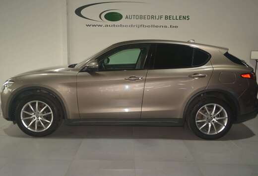 Alfa Romeo Stelvio 2.0 T AWD Super LEDER / NAVI + CAM ...