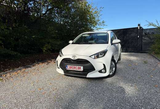 Toyota 1.5 VVT-i Hybrid 85kW Dynamic e-CVT