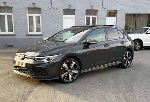 Volkswagen HYBRID - PANO