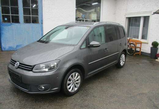 Volkswagen Touran 1.6 CR TDi Highline