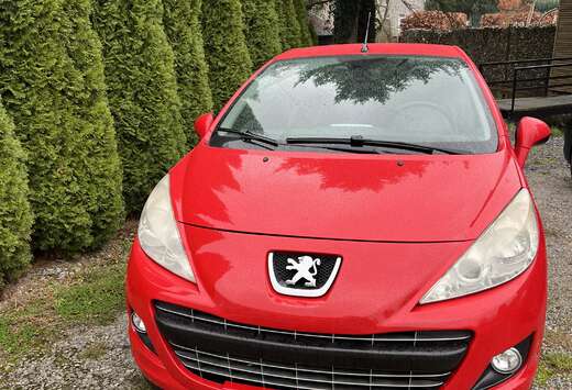 Peugeot CC 1.6i Pack