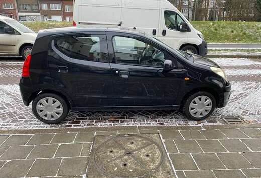 Nissan Pixo 1.0 visia