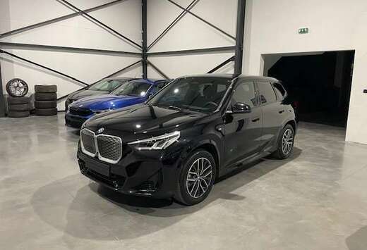 BMW iX1 eDrive20 M-Pack met Garantie