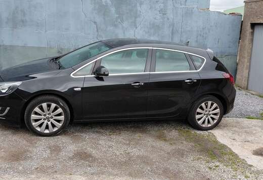 Opel Astra 1.4i Cosmo