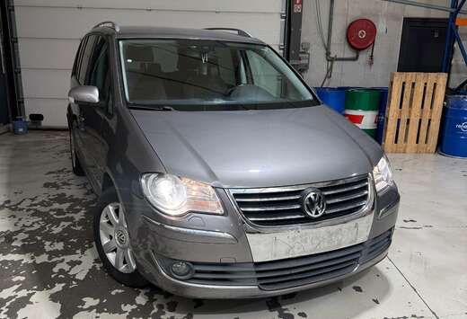 Volkswagen Touran 1.4 TSI DSG Highline