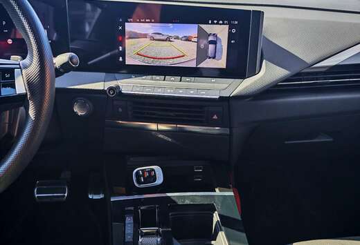 Opel Sports Tourer Plug-In-Hybrid Business Elegance