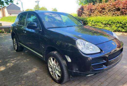 Porsche 3.2i V6 Tiptronic S