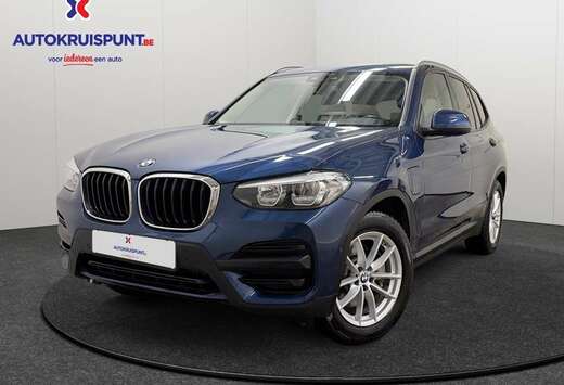 BMW xDrive30e AT. Plugin Leder GPS Camera