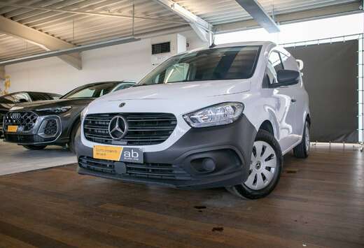 Mercedes-Benz 3 Zitplaatsen, Schuifdeur, Camera, Airc ...