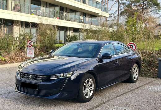 Peugeot PureTech 180 EAT8 Allure