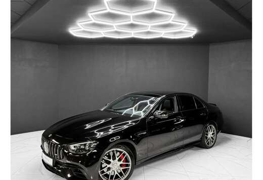 Mercedes-Benz S 4MATIC + / Burm. / Pano/ 360