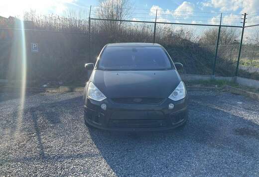 Ford 2.0 TDCi DPF Aut. Titanium 7zits