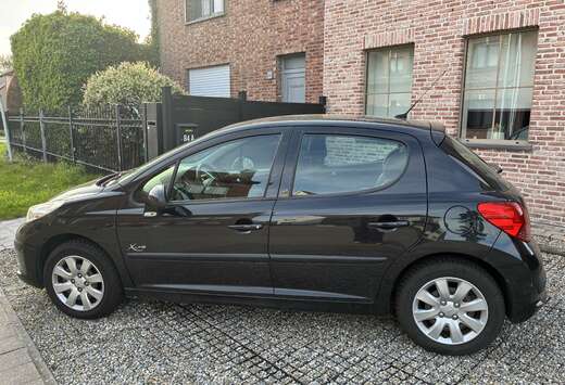Peugeot 207 1.4 HDi X Line