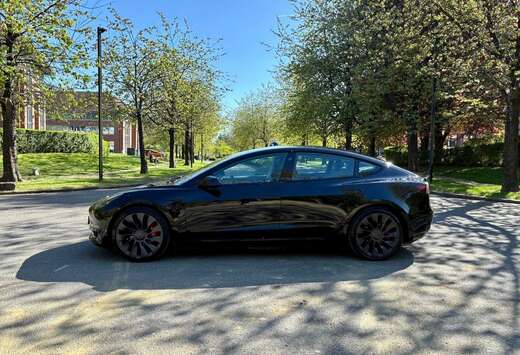 Tesla 78 kWh AWD Performance (377 kW)