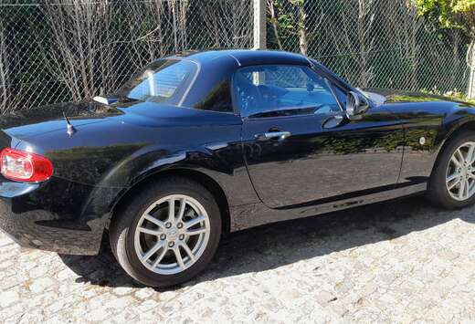 Mazda MX-5 Roadster Coupé 1.8i Active