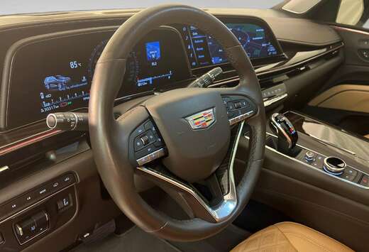 Cadillac 600 PREMIUM LUXURY