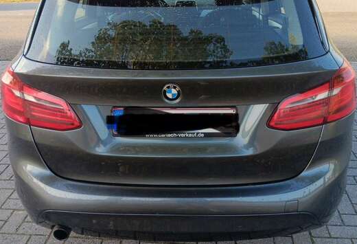 BMW 218i Active