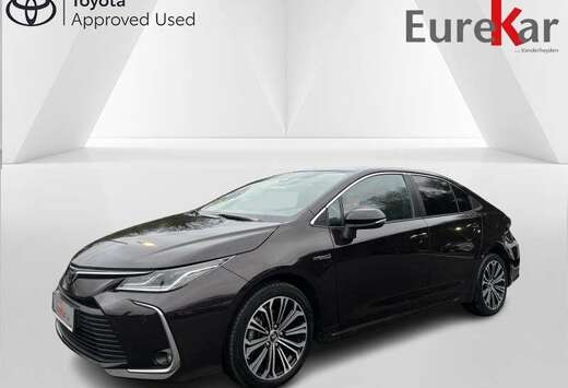 Toyota 1.8 Hybrid Berline Style