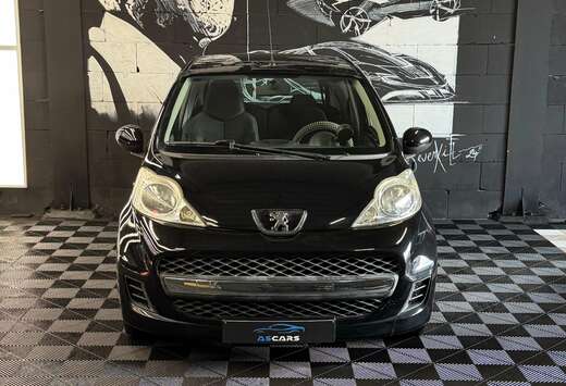Peugeot 107 1.0i Black