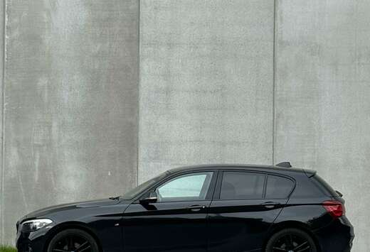 BMW 116i M Sport - all black - alcantara