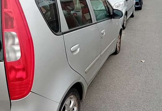 Mitsubishi 1.5i 16v Instyle