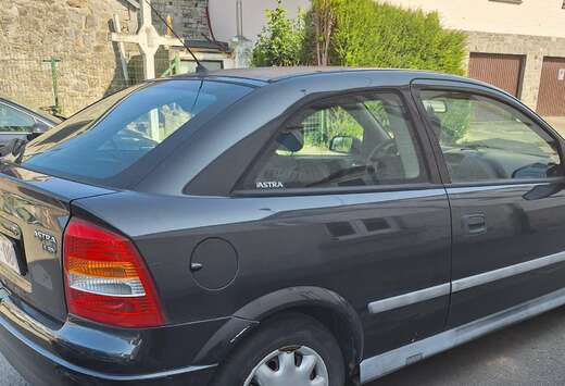 Opel 1.4i XE 16v Comfort