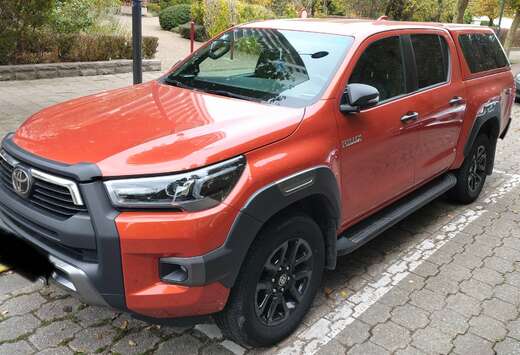 Toyota Hilux 2.8 D-4D 4WD Invincible