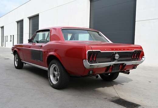 Ford Coupé BOSS 302 V8 engine