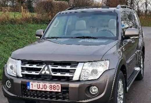 Mitsubishi Pajero 3.2 DI-D 30th Anniversary FAP