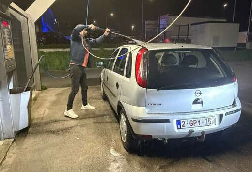 Opel 1.0i XEP 12v Cosmo Easytronic