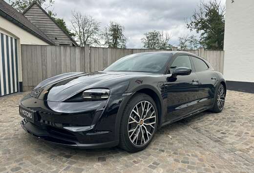 Porsche 4 Cross Turismo 93.4 kWh / SPORT / PANO DAK / ...
