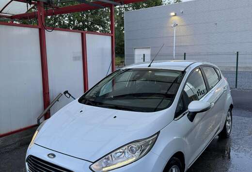 Ford 1.6 TDCi Titanium ECOnetic S/S