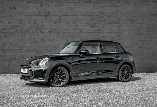 MINI 1.5 AUTOMAAT/NAVI/ALLBLACK/CAMERA/LED